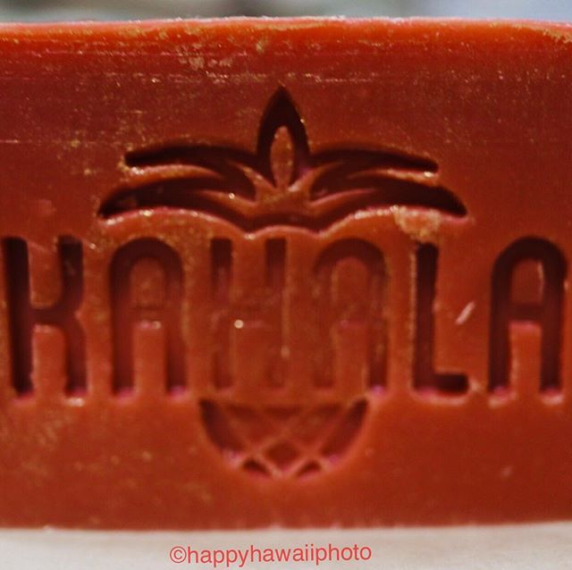 パイナップルだったんだ〜♪今頃気がついた、、ははは(^_^;)#hawaii #lovehawaii #hawaii201709 #happyhawaiiphoto #kahalamall #wholefoodsmarket